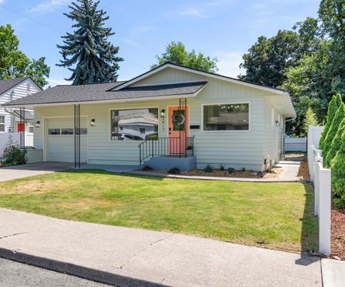 2917 W Dalton Ave, Spokane, WA, 99205-2320 | Card Image