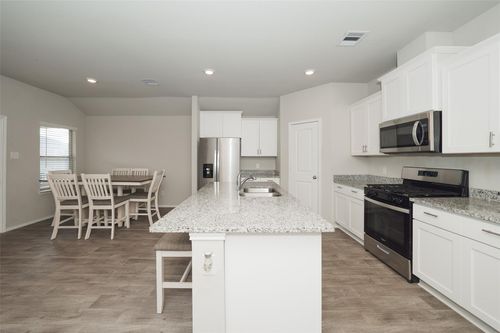 2407 Divot Ln, Navasota, TX, 77868-2256 | Card Image