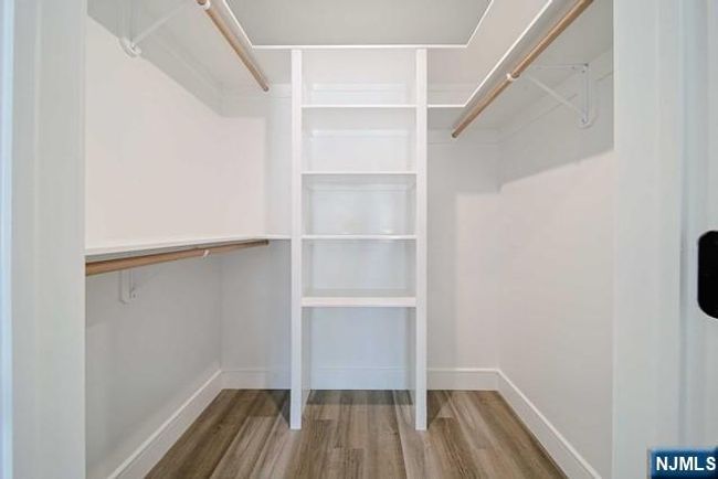 39 Henry Ave, Home with 3 bedrooms, 4 bathrooms and null parking in Palisades Park NJ | Image 19