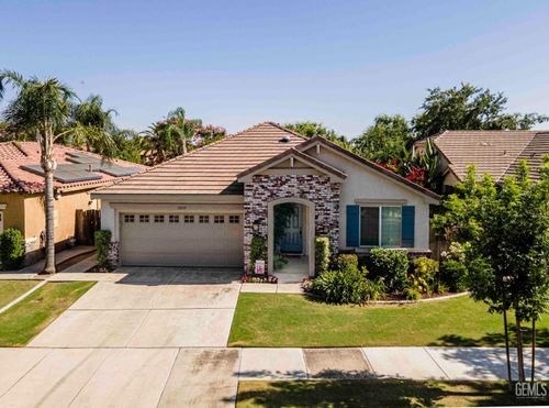 11615 Lynepark Dr, Bakersfield, CA, 93312-7066 | Card Image