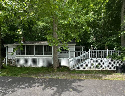 209 Robin Hood Ln, Gate City, VA, 24251-4318 | Card Image