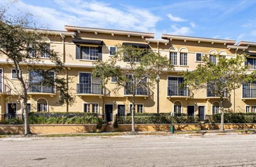 111 S Sherrill St, TAMPA, FL, 33609-1883 | Card Image