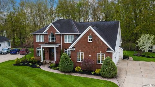 33 Julianna Ct, Amherst, NY, 14228-3719 | Card Image