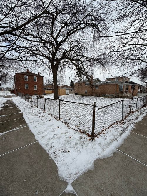 9601 S Harvard Ave, Chicago, IL, 60628-1109 | Card Image