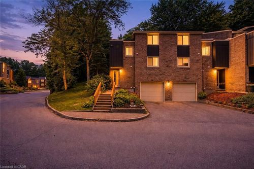 29-220 Salisbury Ave, Cambridge, ON, N1S1K5 | Card Image