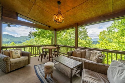 413 Tuskeegee Acres, Robbinsville, NC, 28771-9275 | Card Image