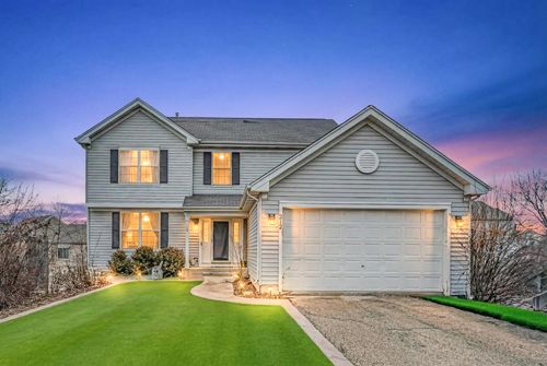 212 S Tanglewood Ct, Round Lake, IL, 60073-4230 | Card Image