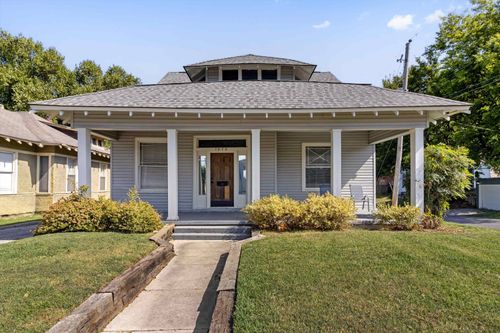 1970 Court Ave, Memphis, TN, 38104-2701 | Card Image