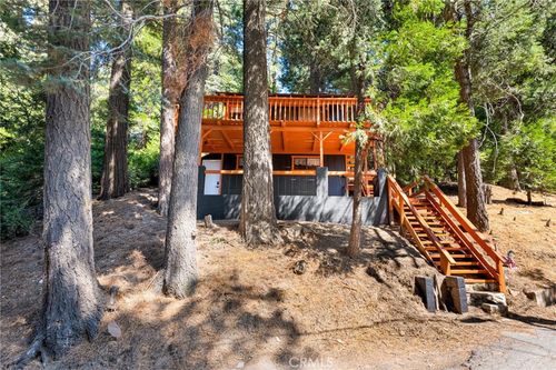 739 Lake Dr, Lake Arrowhead, CA, 92352 | Card Image