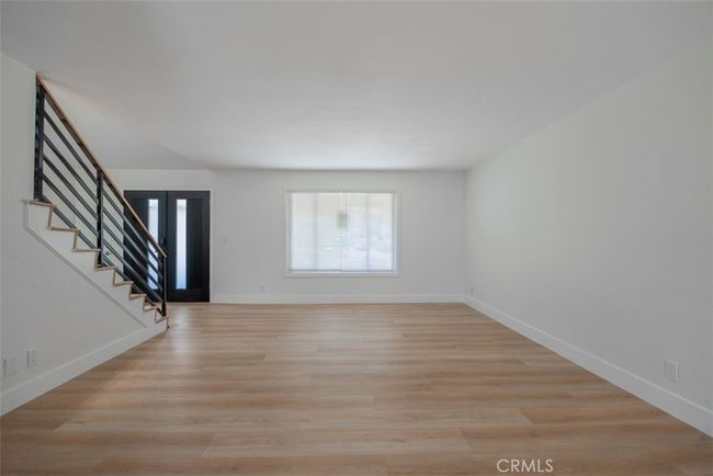 Living Room | Image 23