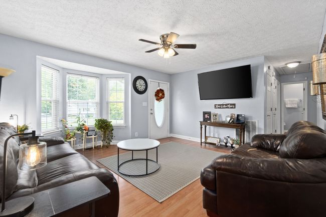 1015 Golden Pond Rd, House other with 3 bedrooms, 2 bathrooms and 2 parking in Chapmansboro TN | Image 4