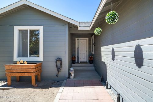 11610 Mistletoe St, Reno, NV, 89506-8320 | Card Image