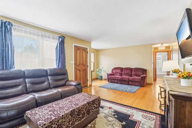 5800 Prospect Ave, House other with 3 bedrooms, 2 bathrooms and 2 parking in Berkeley IL | Image 6