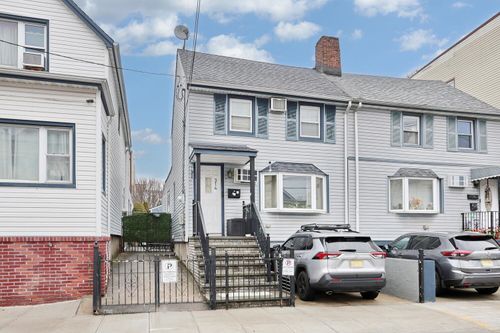 314 42nd St, Union City, NJ, 07087-4906 | Card Image