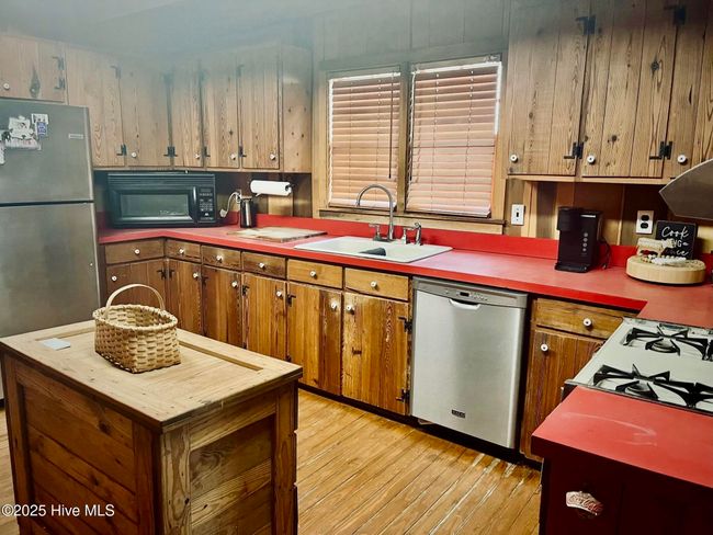 9719 Swamp Fox Hwy E, House other with 3 bedrooms, 3 bathrooms and 2 parking in Tabor City NC | Image 13