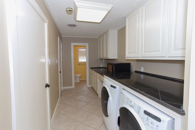 10 Glenwick Cv, House other with 3 bedrooms, 3 bathrooms and 2 parking in Big Spring TX | Image 16