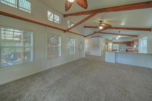 96 N Lakeside Dr, Huntsville, TX, 77320-8049 | Card Image