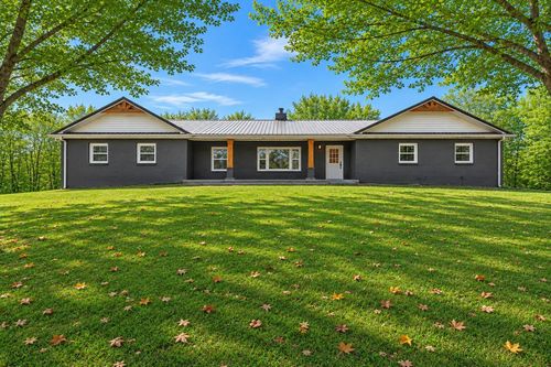 4840 Tarsus Rd, PALMYRA, TN, 37142-2107 | Card Image