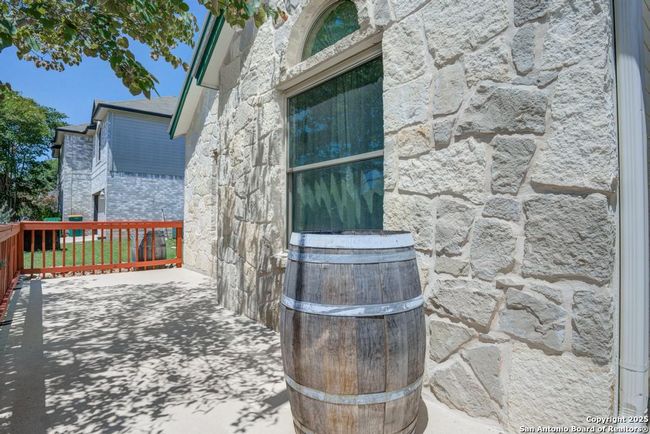 201 Cibolo Crossing Dr, House other with 3 bedrooms, 2 bathrooms and null parking in Boerne TX | Image 5
