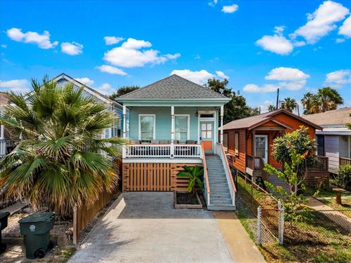 1309 Avenue M, Galveston, TX, 77550-8214 | Card Image