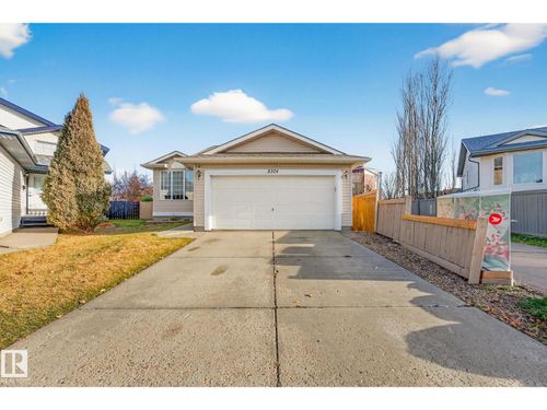 8304 170 Ave Nw, Edmonton, AB, T5Z3G8 | Card Image