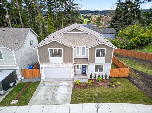2210 Sw Putnam Dr, Oak Harbor, WA, 98277-2109 | Card Image