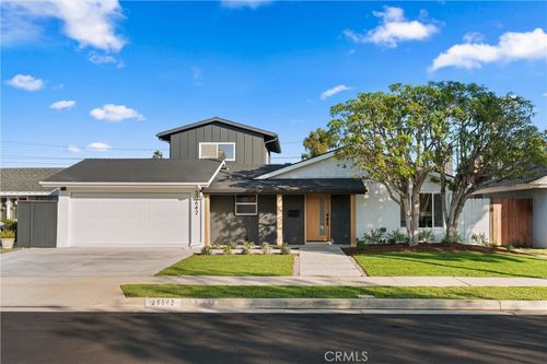 20642 Goshawk Ln, Huntington Beach, CA, 92646-5528 | Card Image