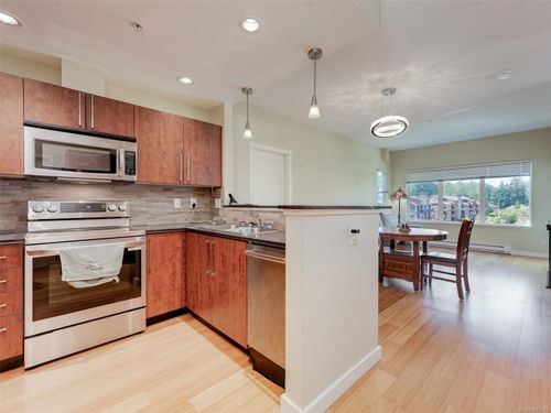 301-611 Brookside Rd, Colwood, BC, V9C0C3 | Card Image