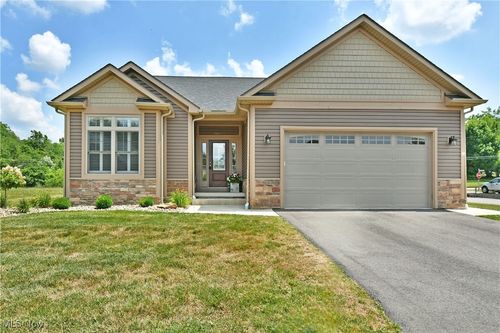 2080 Briarwood Ct, Poland, OH, 44514-3915 | Card Image