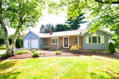 45 Griswold Rd, Wethersfield, CT, 06109-3622 | Card Image