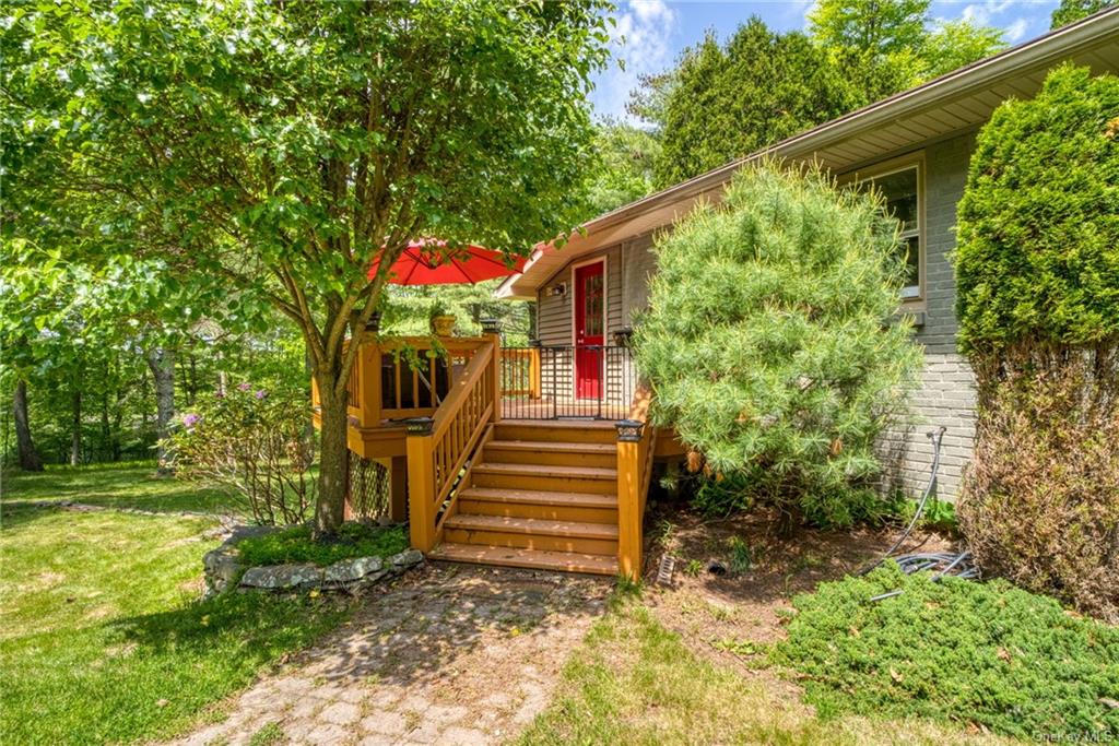 Anna Dr, Glen Spey, NY 12737