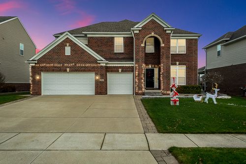 49352 Gaviota Lane, Macomb, MI, 48044 | Card Image