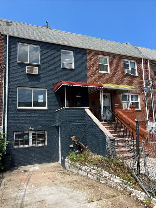 185 Henderson Ave, Hollis, NY, 11423-3131 | Card Image