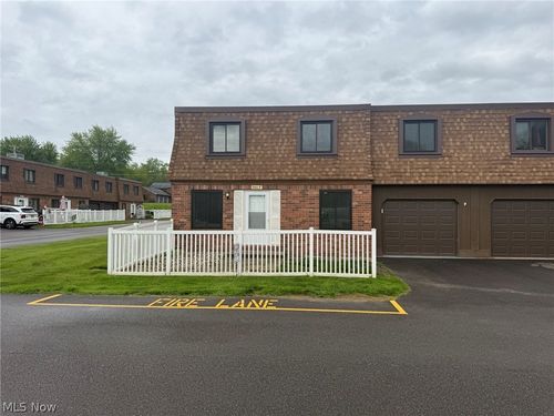 f3-944 Wadsworth Rd, Medina, OH, 44256-3245 | Card Image