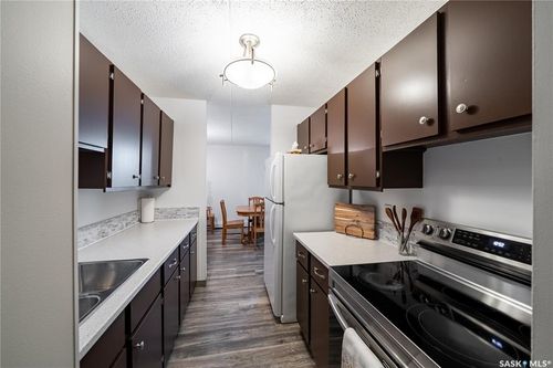 21-35 Centennial St, Regina, SK, S4S6P8 | Card Image