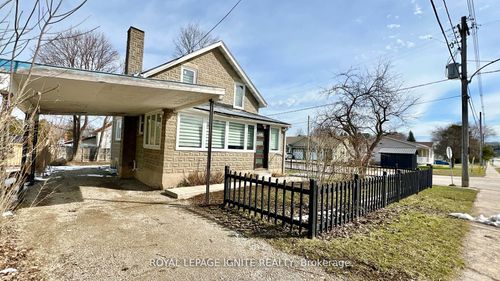 514 Frank St, Bruce, ON, N0H2T0 | Card Image
