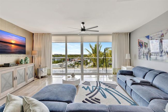 APT-514 - 1 N Ocean Blvd, Condo with 2 bedrooms, 2 bathrooms and null parking in Pompano Beach FL | Image 12
