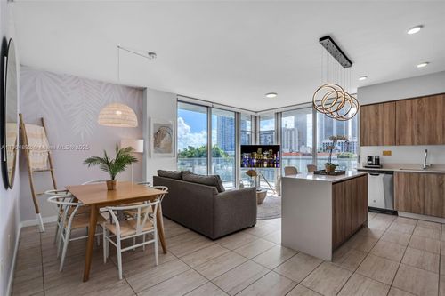 apt-312-3900 Biscayne Blvd, Miami, FL, 33137-3764 | Card Image