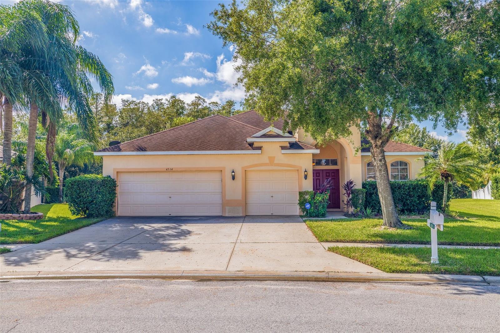 Gateway Blvd, Wesley Chapel, FL 33544