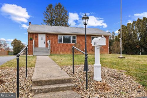 5107 Sunset Dr, HARRISBURG, PA, 17112-2437 | Card Image