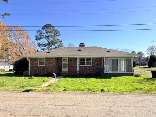 1392 Jefferson St, Boydton, VA, 23917-3316 | Card Image