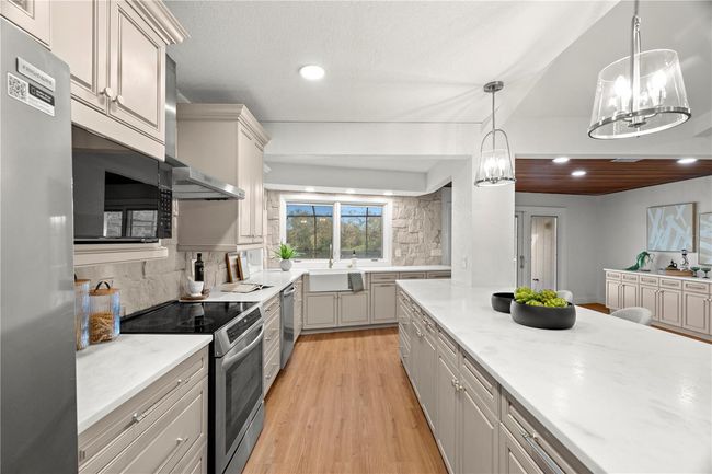 4320 Middle Lake Dr, House other with 4 bedrooms, 3 bathrooms and null parking in TAMPA FL | Image 9