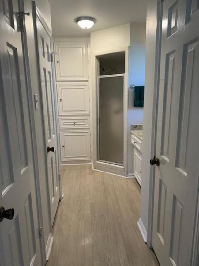 Secondary bathroom | Image 16