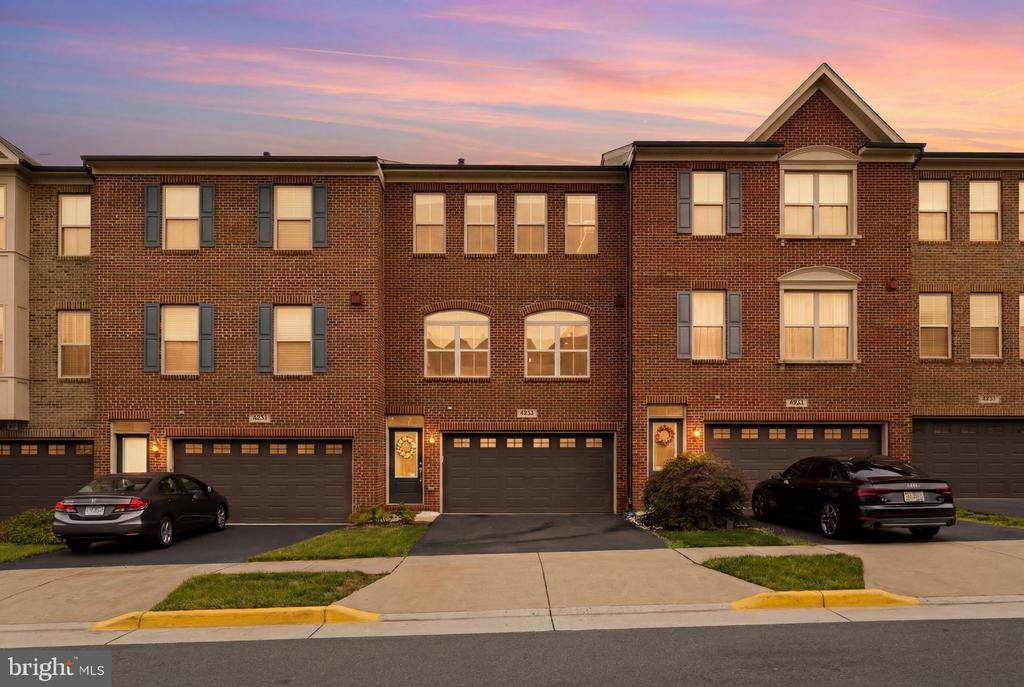 Residential in HAYMARKET 5