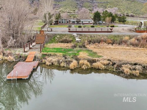 1785 River Rd, Buhl, ID, 83316-5302 | Card Image
