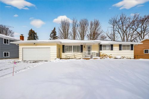 38 Valencia Dr, Gates, NY, 14606-4006 | Card Image