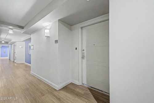 513-535 W Thomas Rd, Phoenix, AZ, 85013-4211 | Card Image