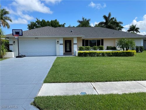 373 Saint Andrews Blvd, NAPLES, FL, 34113-7631 | Card Image