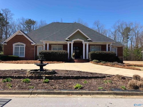 104 Chelsea Lane, Rainbow City, AL, 35906 | Card Image