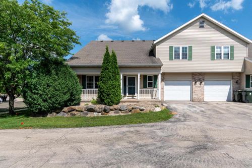 929 Chandler Lane, Sun Prairie, WI, 53590 | Card Image